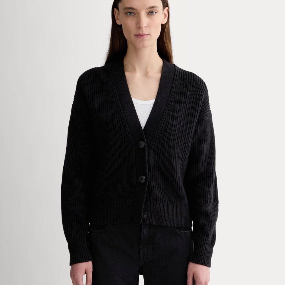 THE BOXY CARDIGAN IN EVERYDAY COTTON